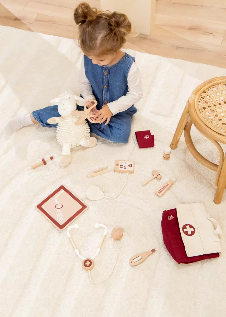 COCO VILLAGE Wooden Doctor Playset