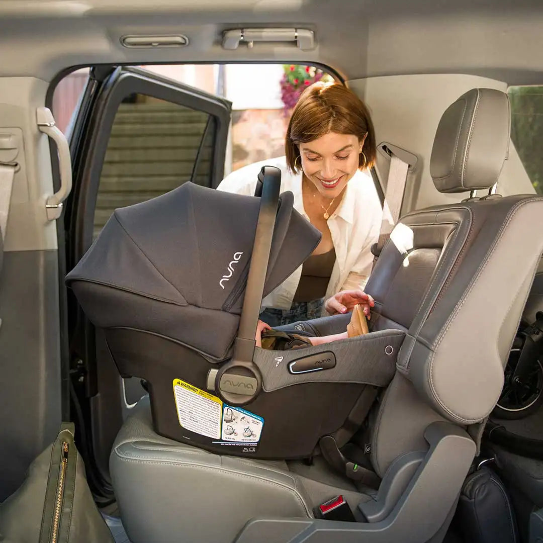 Nuna TRIV next + PIPA urbn Travel System