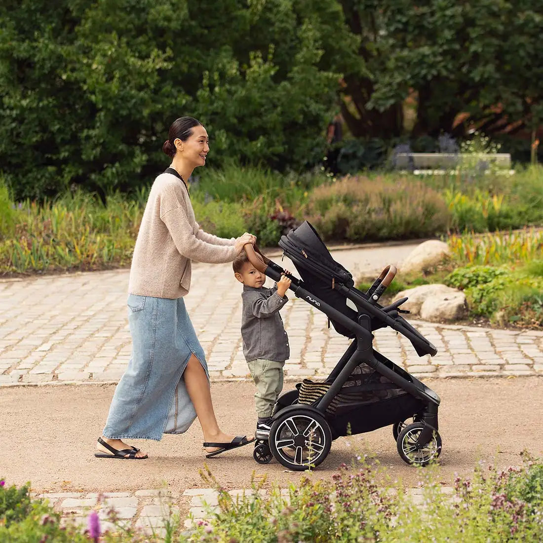 Nuna Demi next + PIPA urbn Travel System